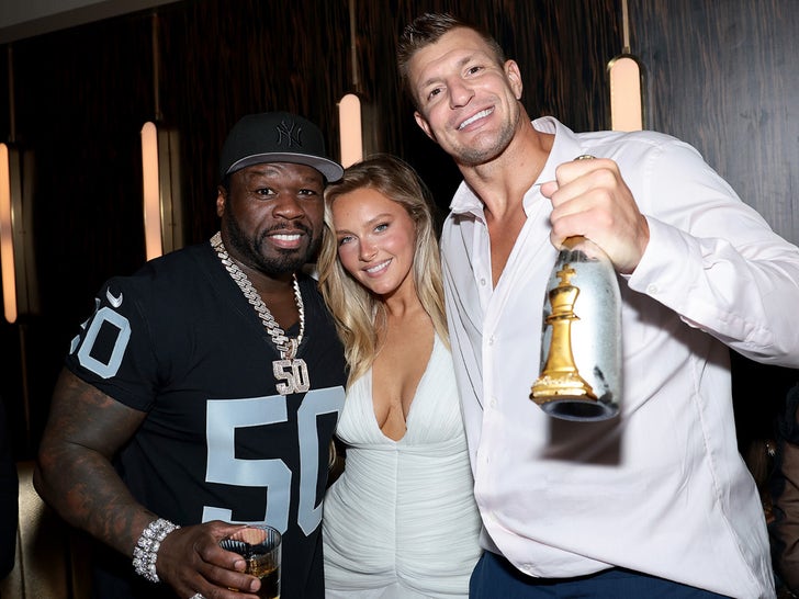 0516-Sports-Gevlustrated-Swimsuit-SIP-LAUNCH-PARTY-AT THE HARD-ROCK-HOTEL-Primary-3