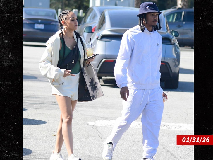 Tia Mowry and boyrfriend image direct