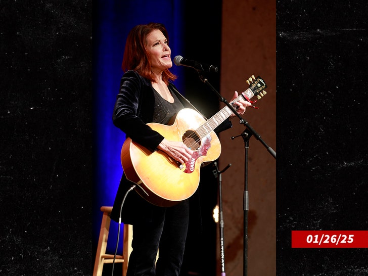 sub-rosanne-Cash-getty-1