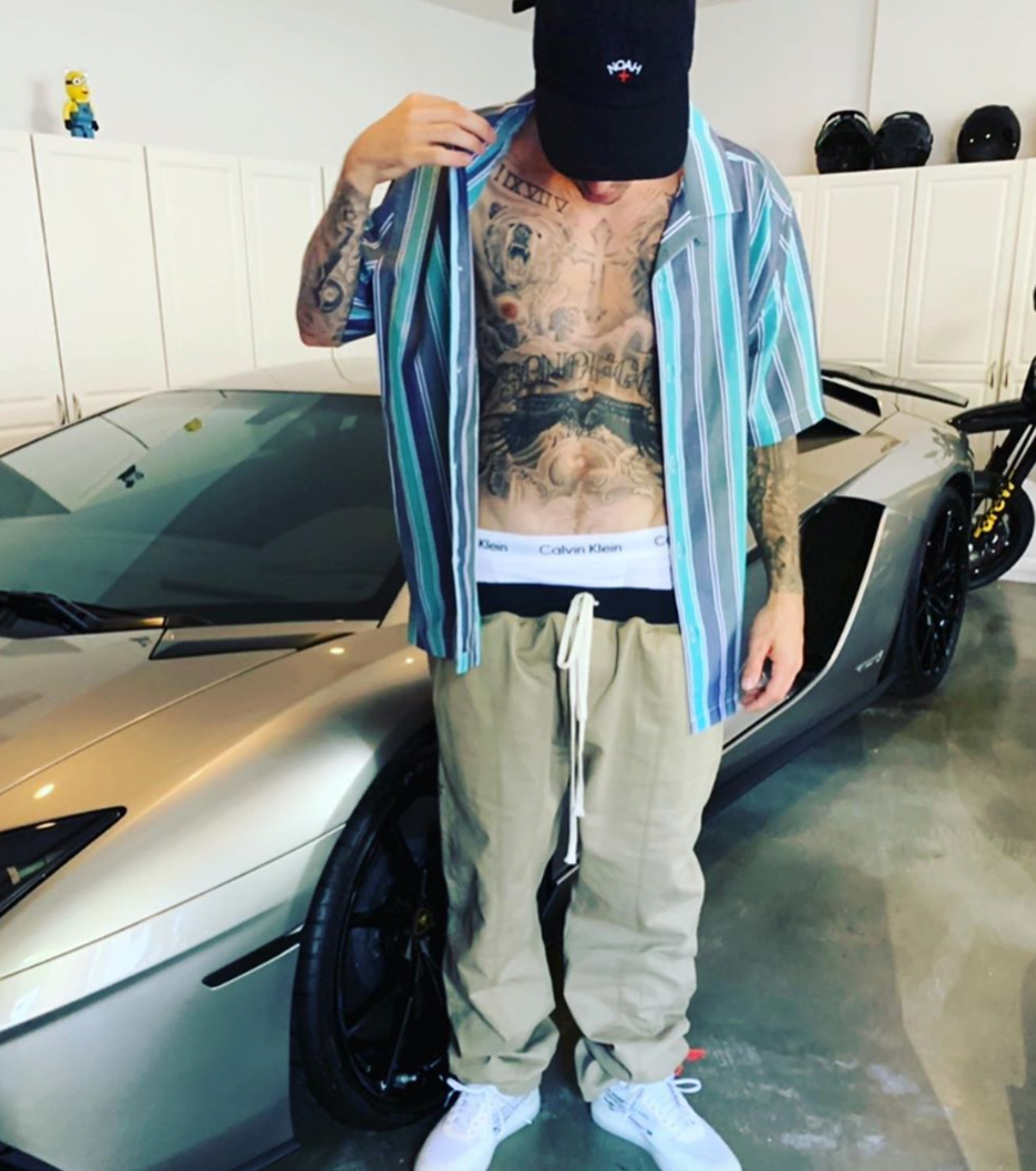 justin-bieber-shirtless-hot-photos6