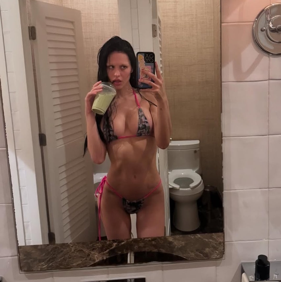 Amelia Gray Hamlin Hot Shots 11