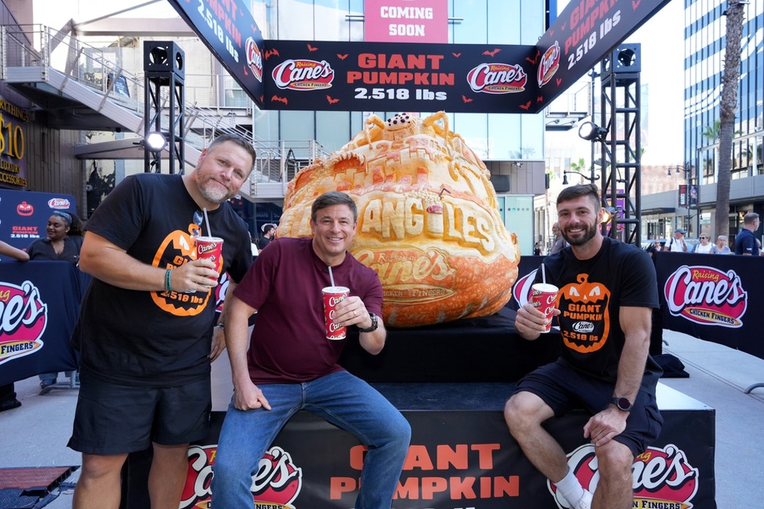 Eric Jones, Todd Graves, Emmett Andrusz