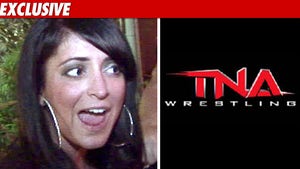 'Jersey' Angelina Signs Up for Wrestling Beatdown