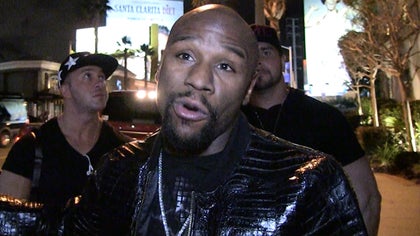 031518_floyd_mayweather_app_kal