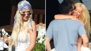 0921-Christina-Aguilera-Matthew-Rutler-PRIMARY