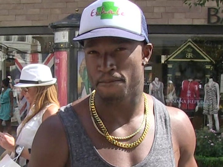 12030-Kevin McCall-tmz-01