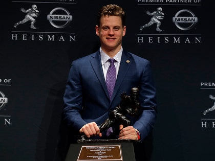 1216-joe burrow-heisman-getty