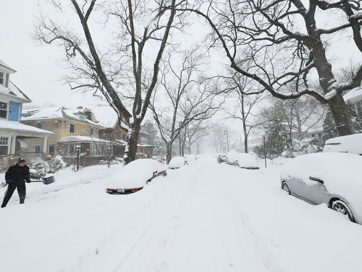 Nor'easter Storm Brings Heavy Snowfall To New York