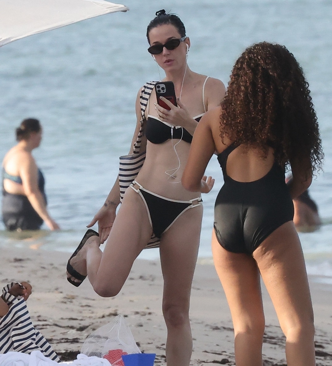 Katy Perry Miami Bikini 9
