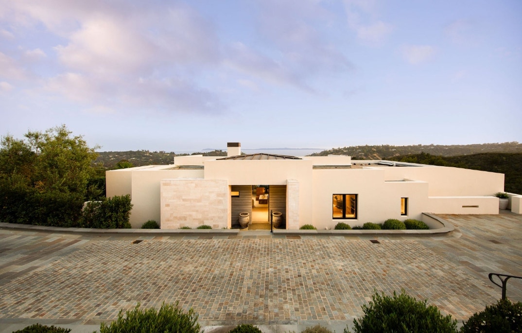 Christopher Lloyd Selling SB Retreat 21