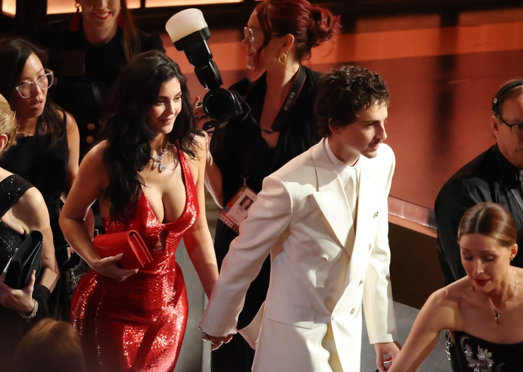 Timothée Chalamet (R) and Kylie Jenner