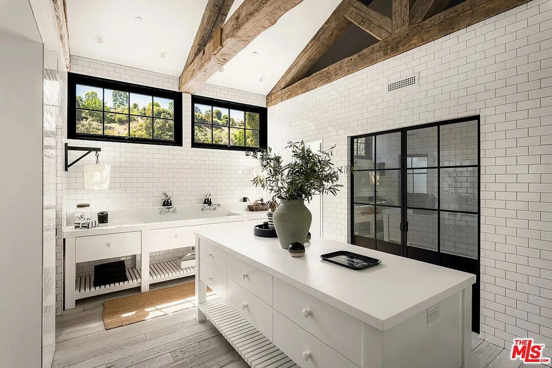 Diane Keaton New Home 11