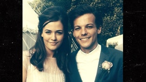 One Direction's Louis Tomlinson's Sister Dead at 18, Friend Posts Tribute