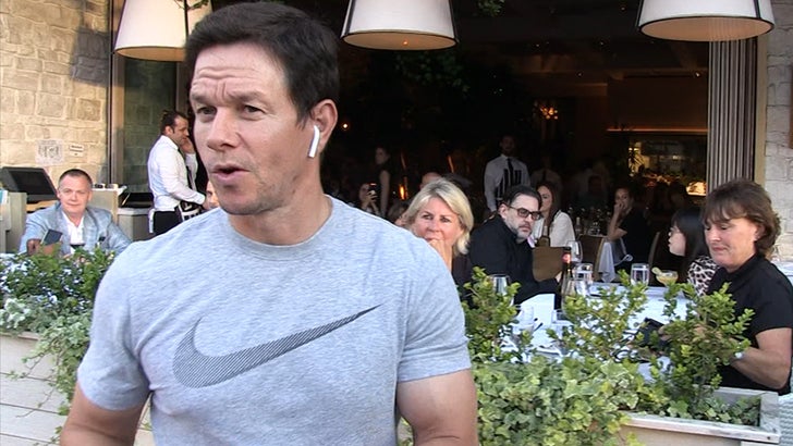 070119_mark_wahlberg_kal