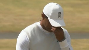 Tiger Woods Cries On 18th Fairway At St. Andrews