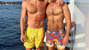 Hot Celebrity Couple Bods -- Labor Of Love!