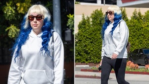Amanda Bynes Debuts Colorful Hairdo Amid Drake Bell Nickelodeon Allegations