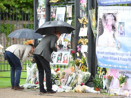 0830-prince-william-prince-harry-princess-diana-memorial-GETTY-01