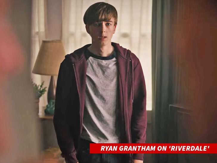 'Riverdale' Aktörü Ryan Grantham, Annesini Öldürdüğü İçin Hapishanede Hayat Aldı