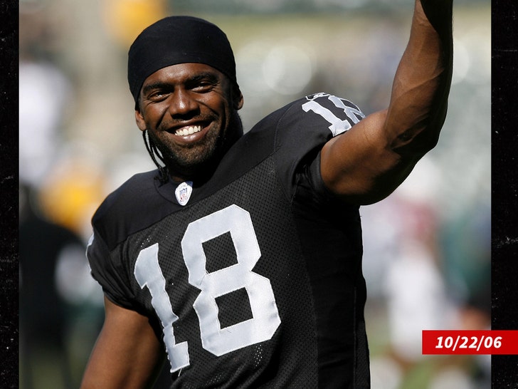 Randy Moss Reveals He Has Cancer