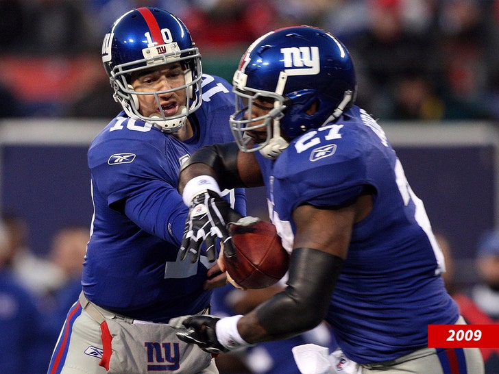 Eli Manning dan Brandon Jacobs getty 2