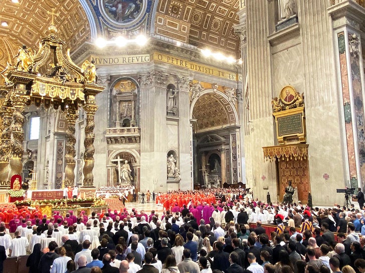 0507-Cardinals'-Special-Mass-Before-The-Start-Of-The-Conclave-primary-3