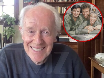 Mike Farrell, Loretta Swit