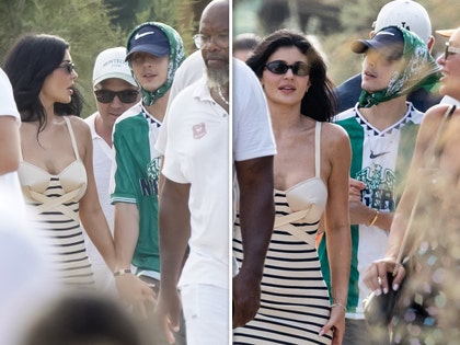 Kylie-Jenner-and-Timothée-Chalamet-gallery-launch-backgrid-1