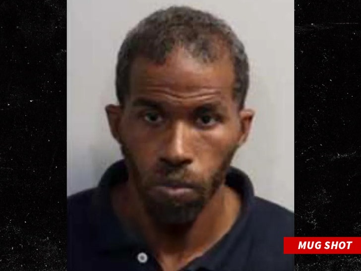 jermell-j-jones-chuck-e-cheese-mouse-mug-shot-1