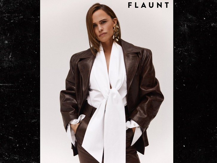 Jennifer Garner Tyler Patrick Kenny - FLAUNT 3