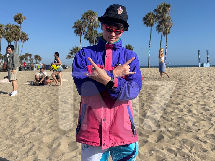 Oliver Tree Fans Honor the Singer at Venice Pop-Up Memorial