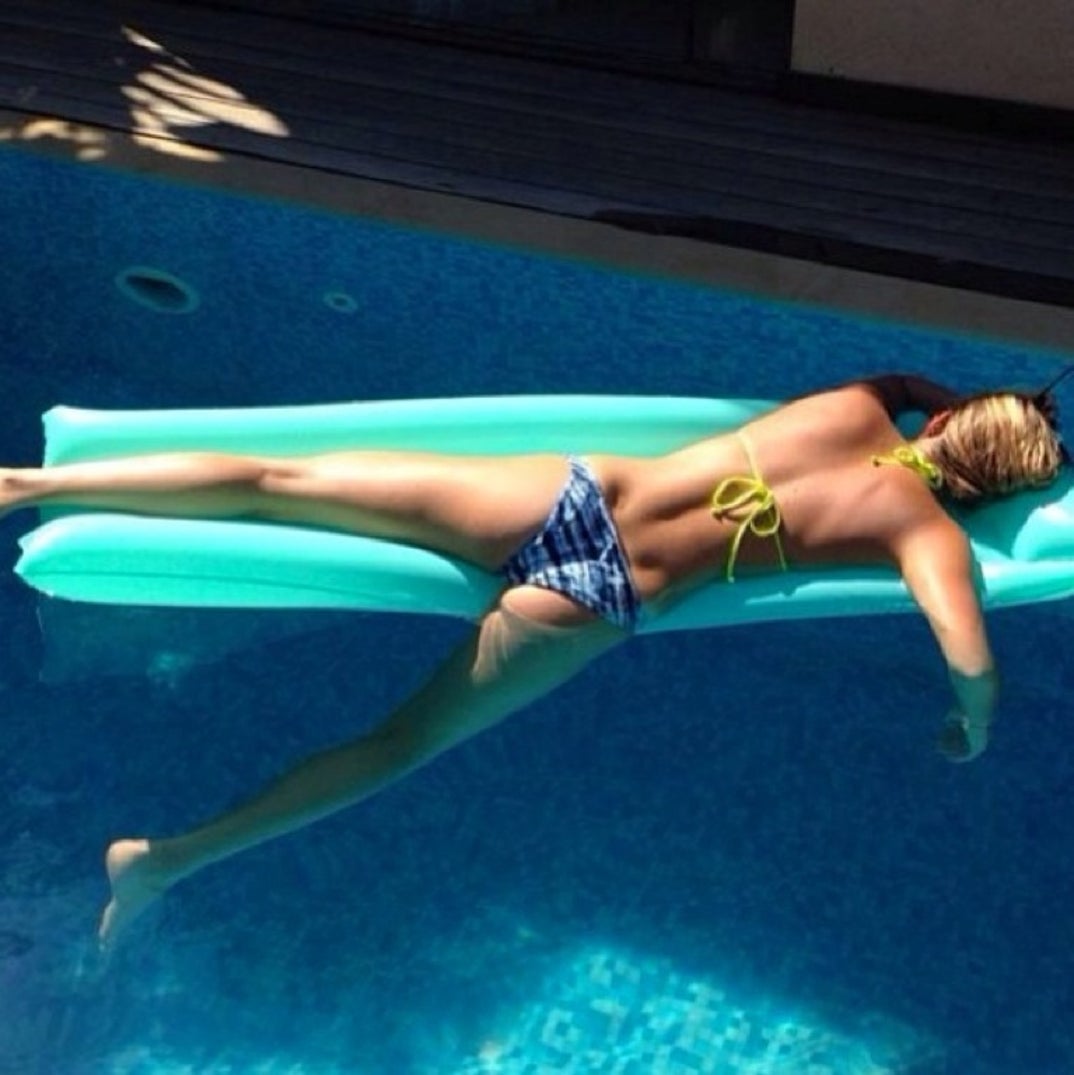 1209_bar_refaeli_sexy31