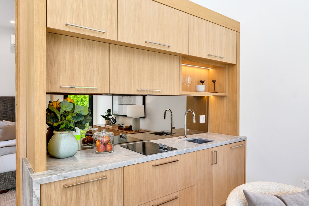 Allison Holker home 34