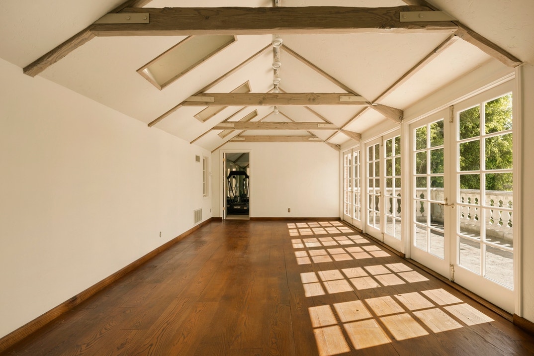 Jean Harlow Estate 29