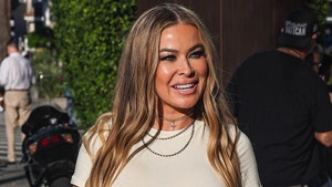 Carmen-Electra-gallery-launch-backgrid-1