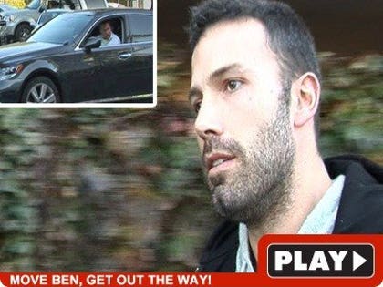1204_affleck_tmz_video-1