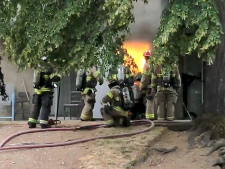 070126 firefighters explosion primary