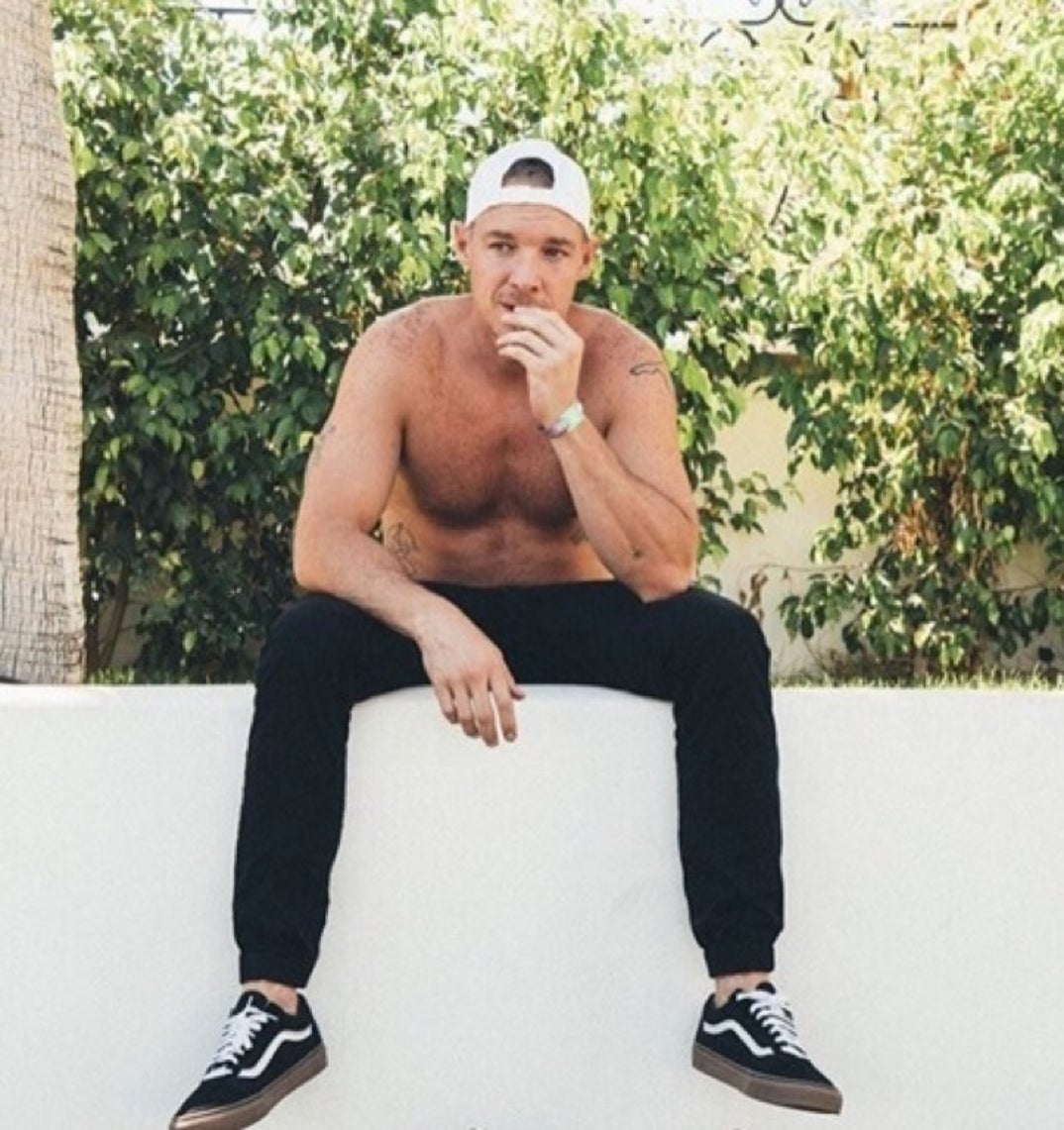 diplo_shirtless_07