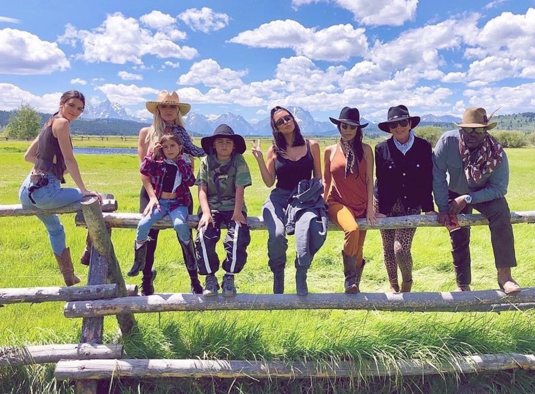 kardashian-family-insta-photos4