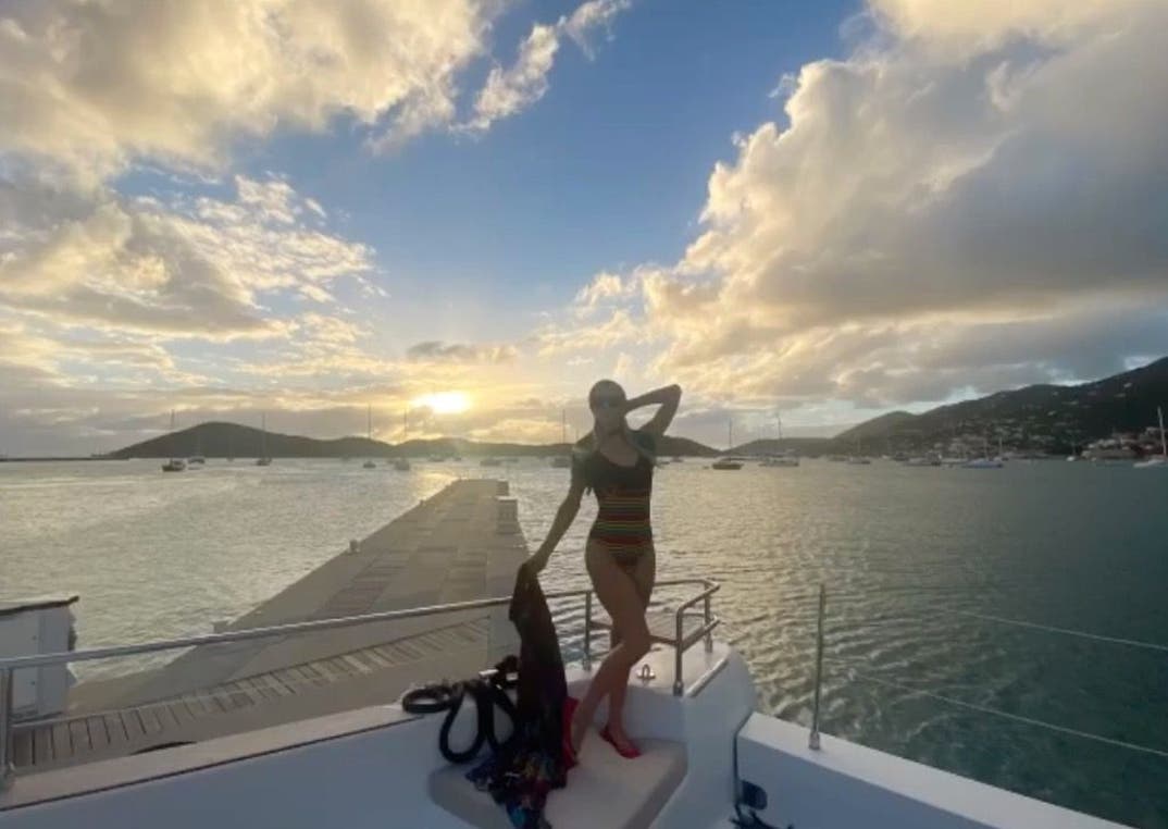 paris-hilton-hot-shot-bday-photo-01