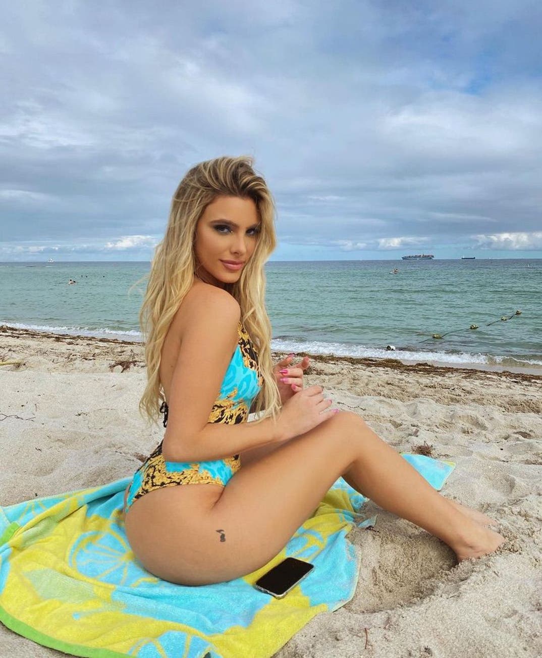 0623 Lele Pons Hot Shots 8