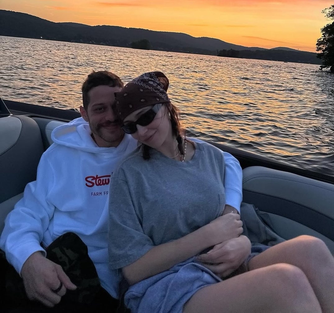 Pete Davidson Elsie Hewitt Happier Times 5