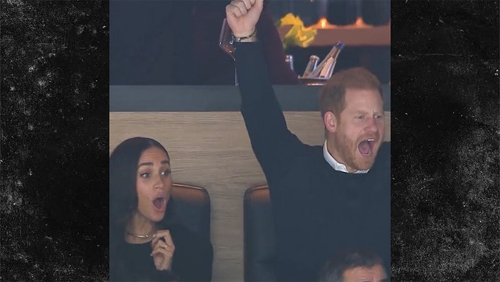 Meghan Markle And Prince Harry Surprise Crowd At Vancouver Hockey Game