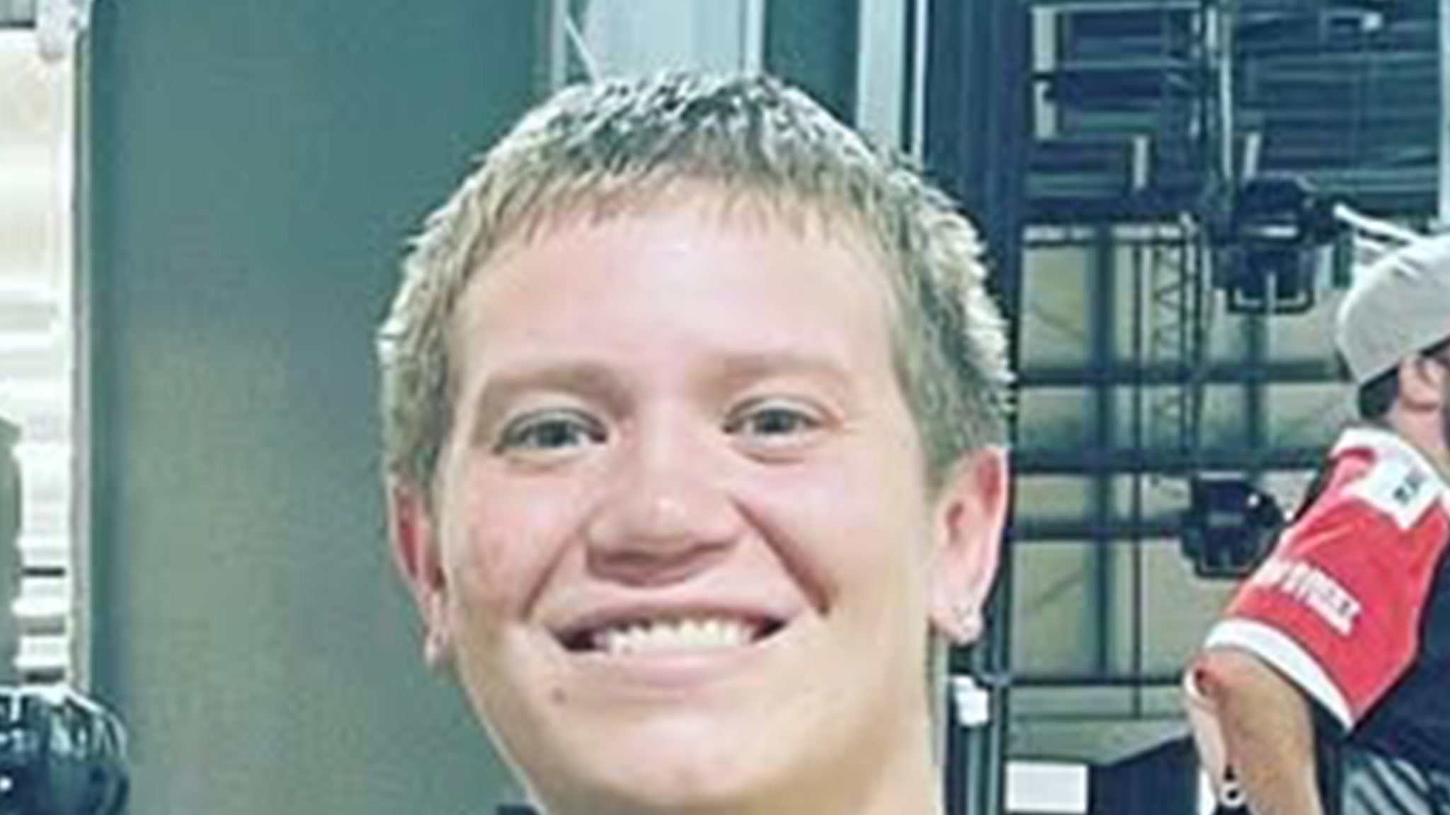 Quadruple Amputee Cornhole Pro Gets Perks Behind Bars After Murder Arrest