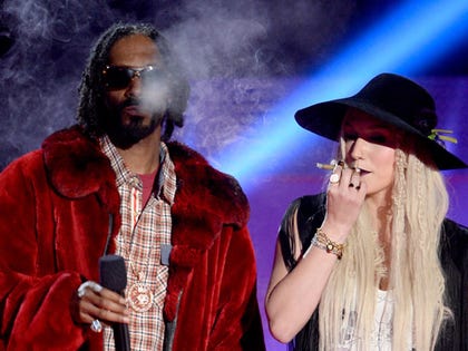 0414_mtv_awards_snoop_kesha