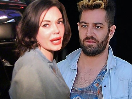 1110_rose_mcgowan_davey-detail-tmz-getty