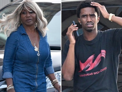 0813-Diddy-Family-Visits-Him-PRIMARY