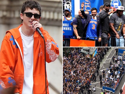 0618-Knicks-Parade-PRIMARY