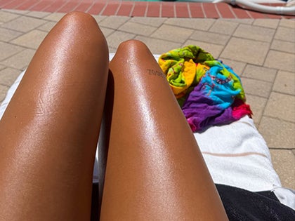 0728-Avani-Gregg-Hot-Dog-Legs-PRIMARY