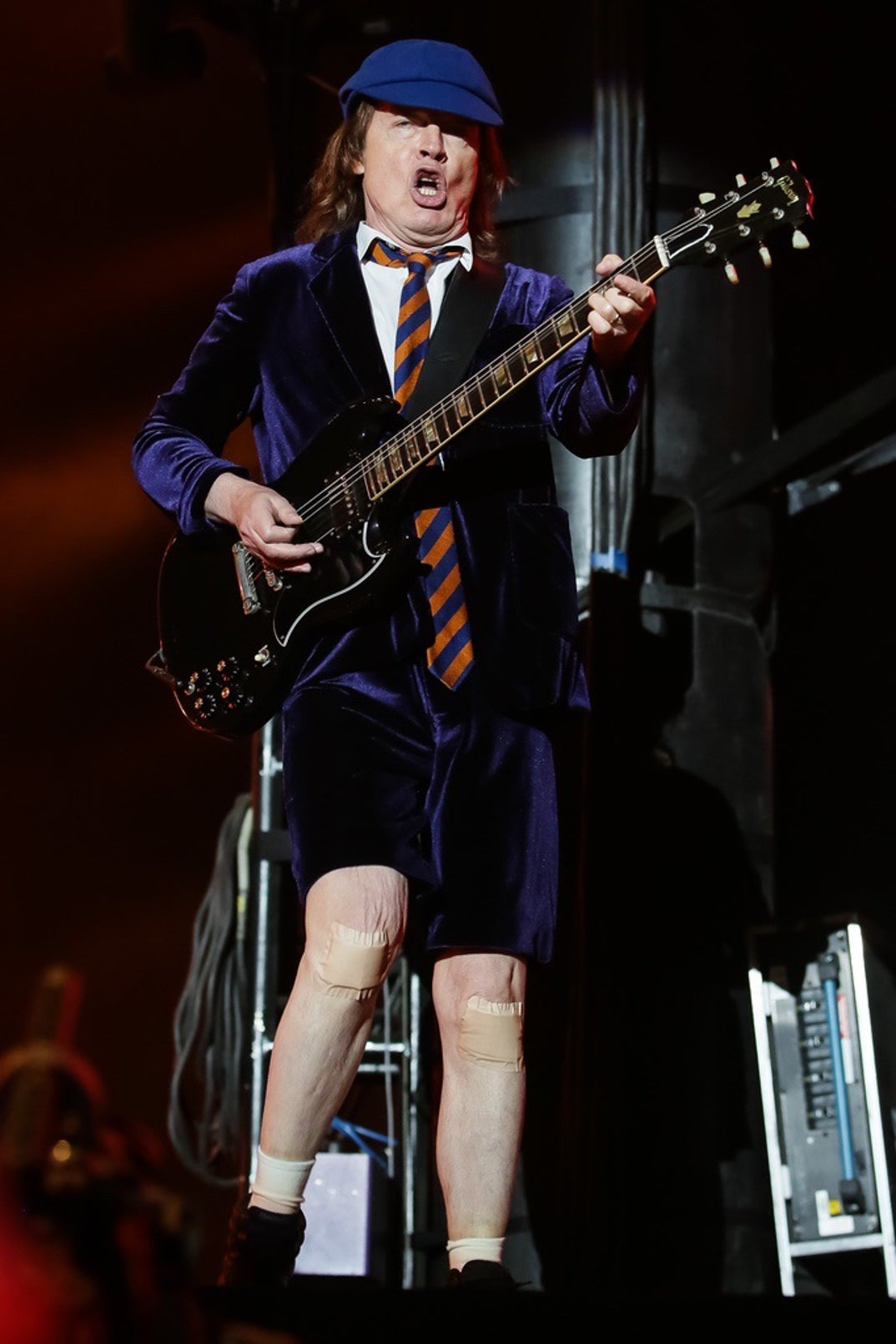 2015: Angus Young gives an epic guitar solo for AC/DC's rockin' set
